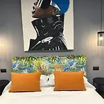Deluxe Guest house